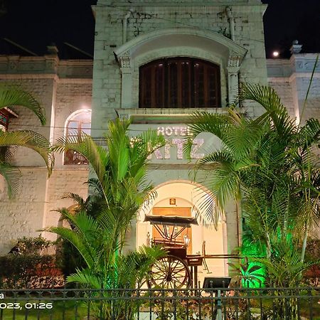 Hotel Ritz Pune Luaran gambar