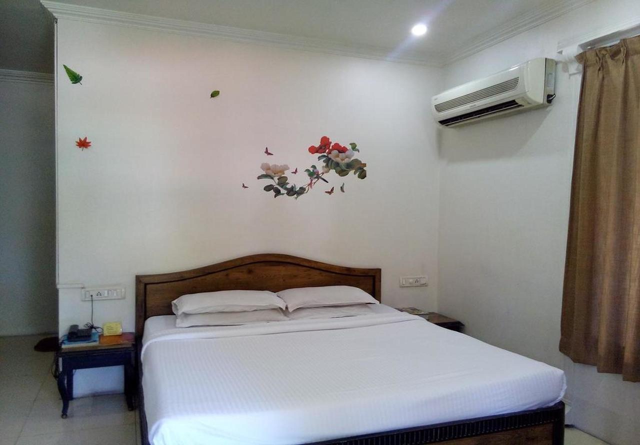 Hotel Ritz Pune Luaran gambar